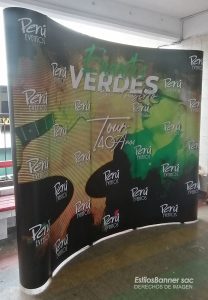 backing publicitario curvo 3x3